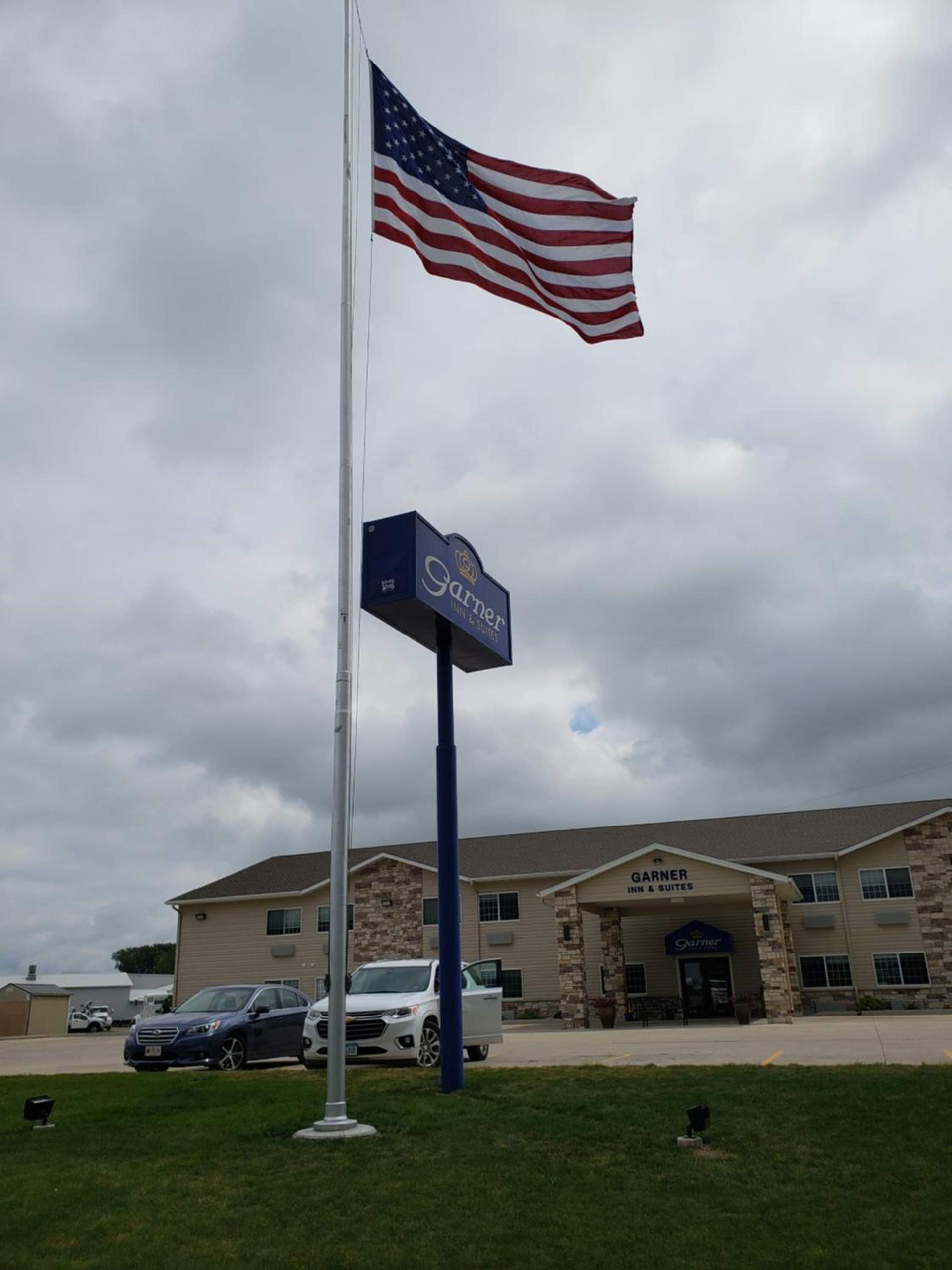 Garner INN & Suites