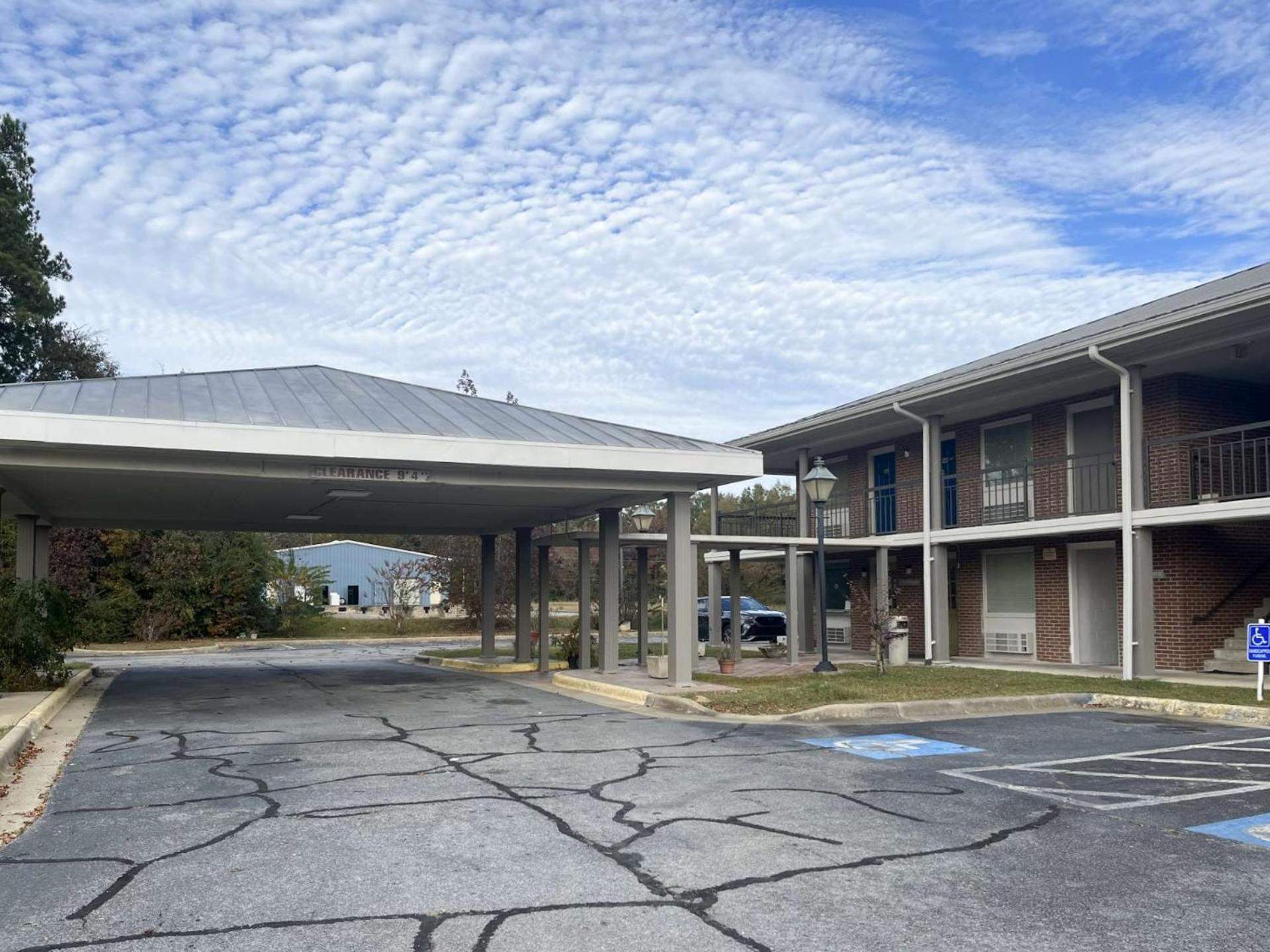 Motel 6 Sandersville, GA