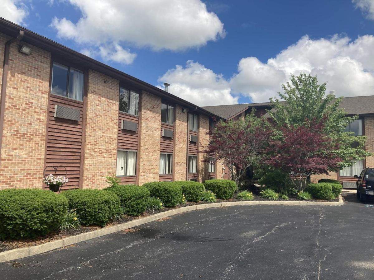 Royal Inn Suites