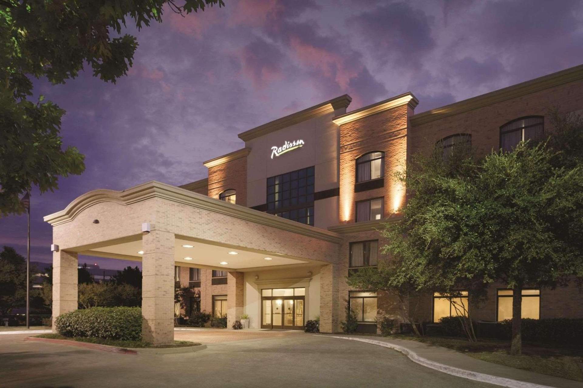 Hampton Inn By Hilton Addison Dallas