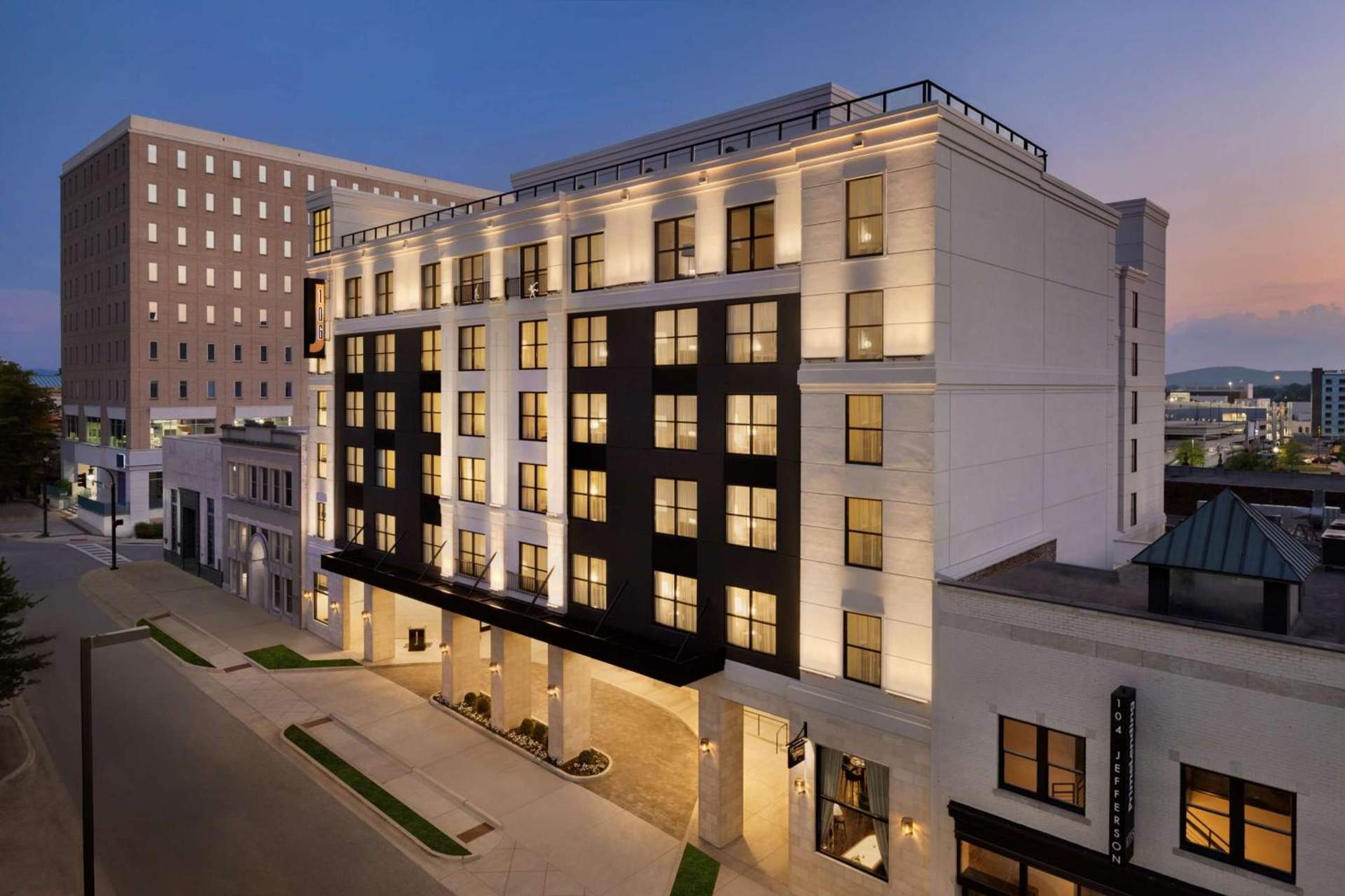 106 Jefferson Huntsville, Curio Collection by Hilton