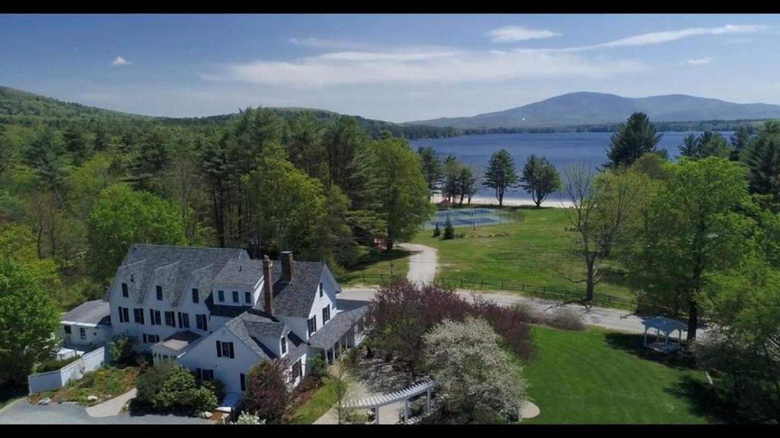 Inn at Pleasant Lake