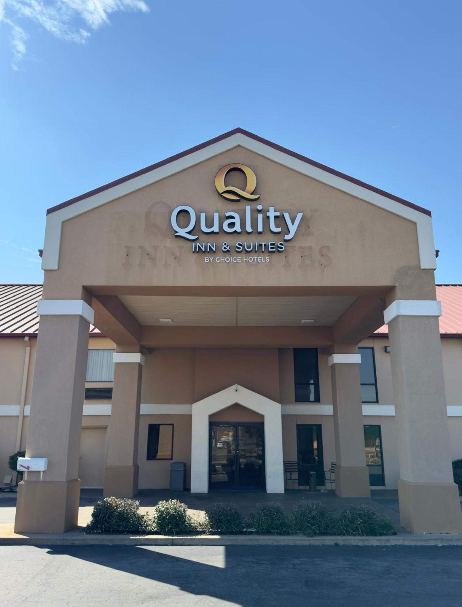 Quality Inn & Suites Pine Bluff