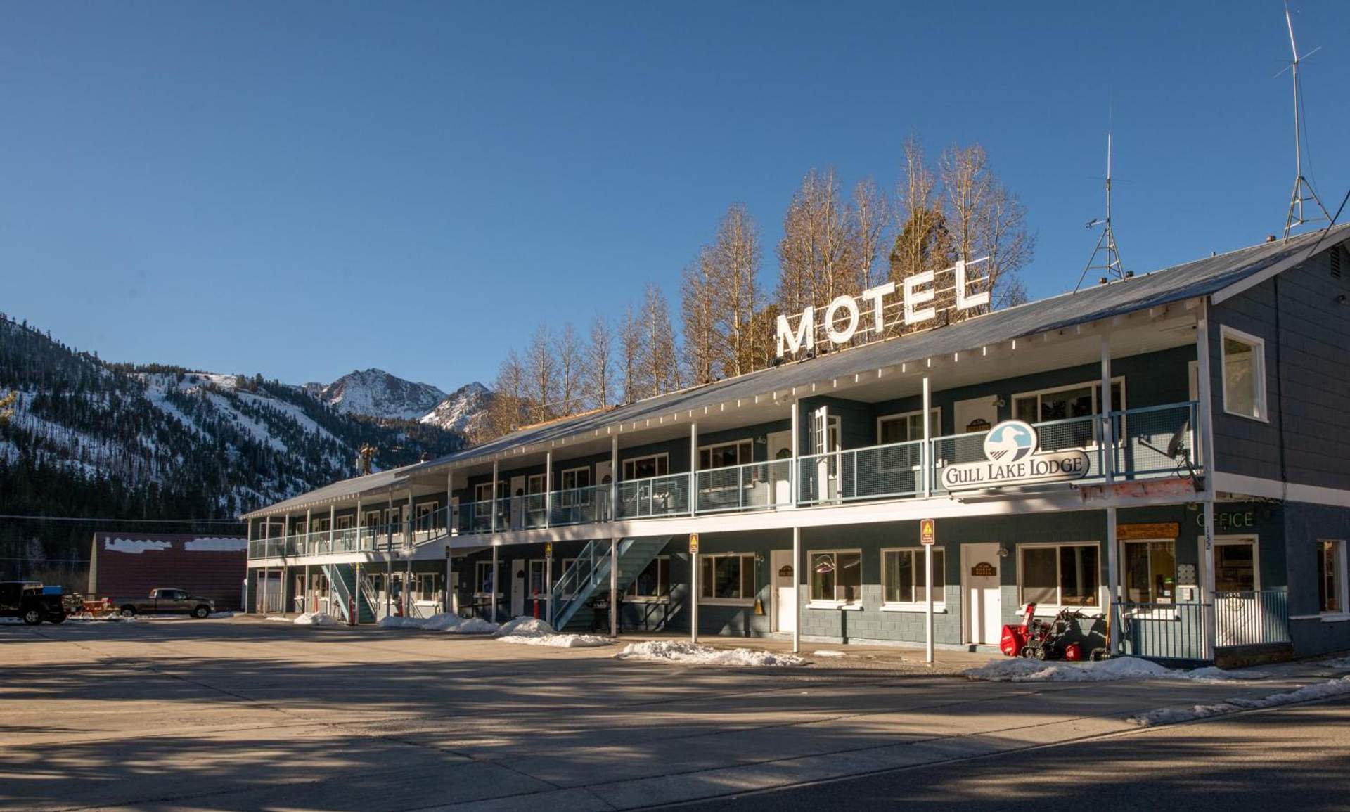 Gull Lake Lodge