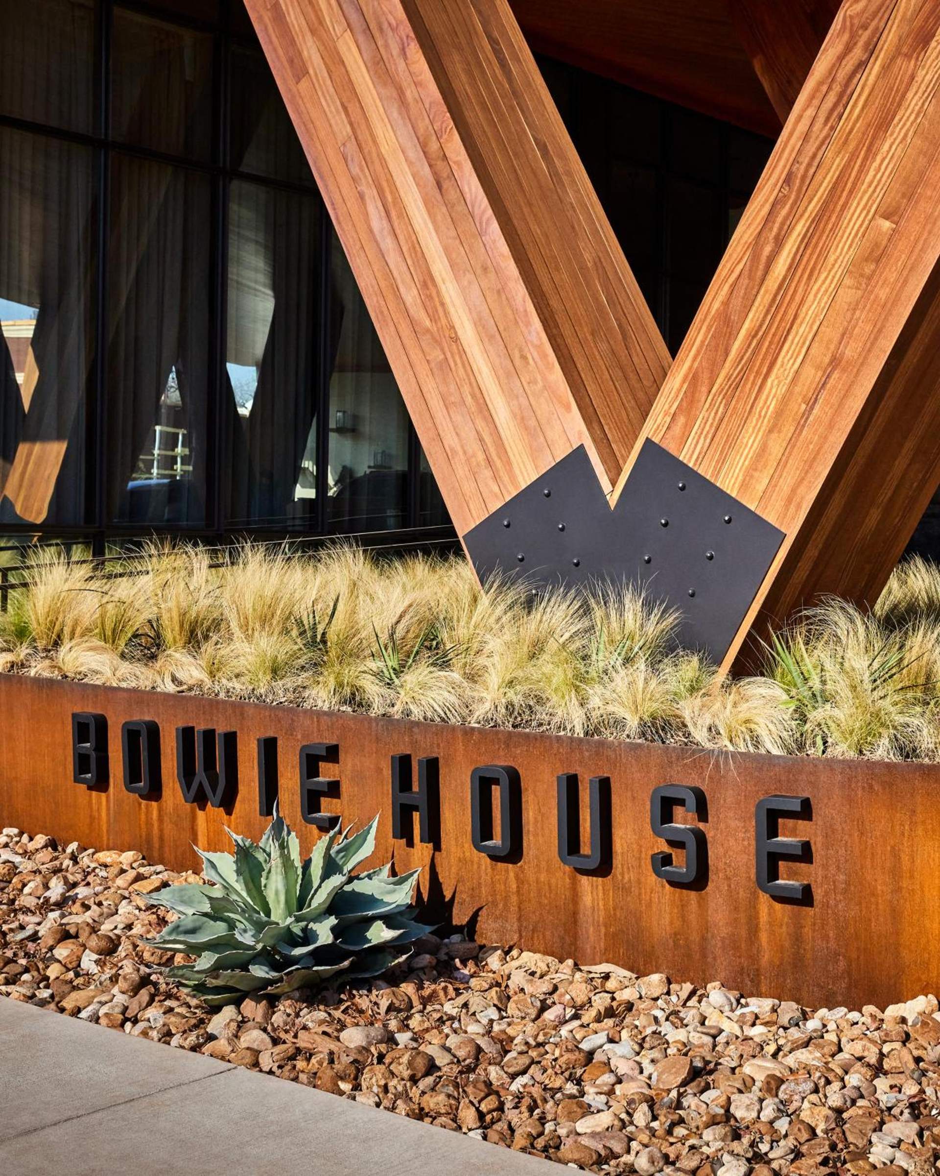Bowie House, Auberge Collection