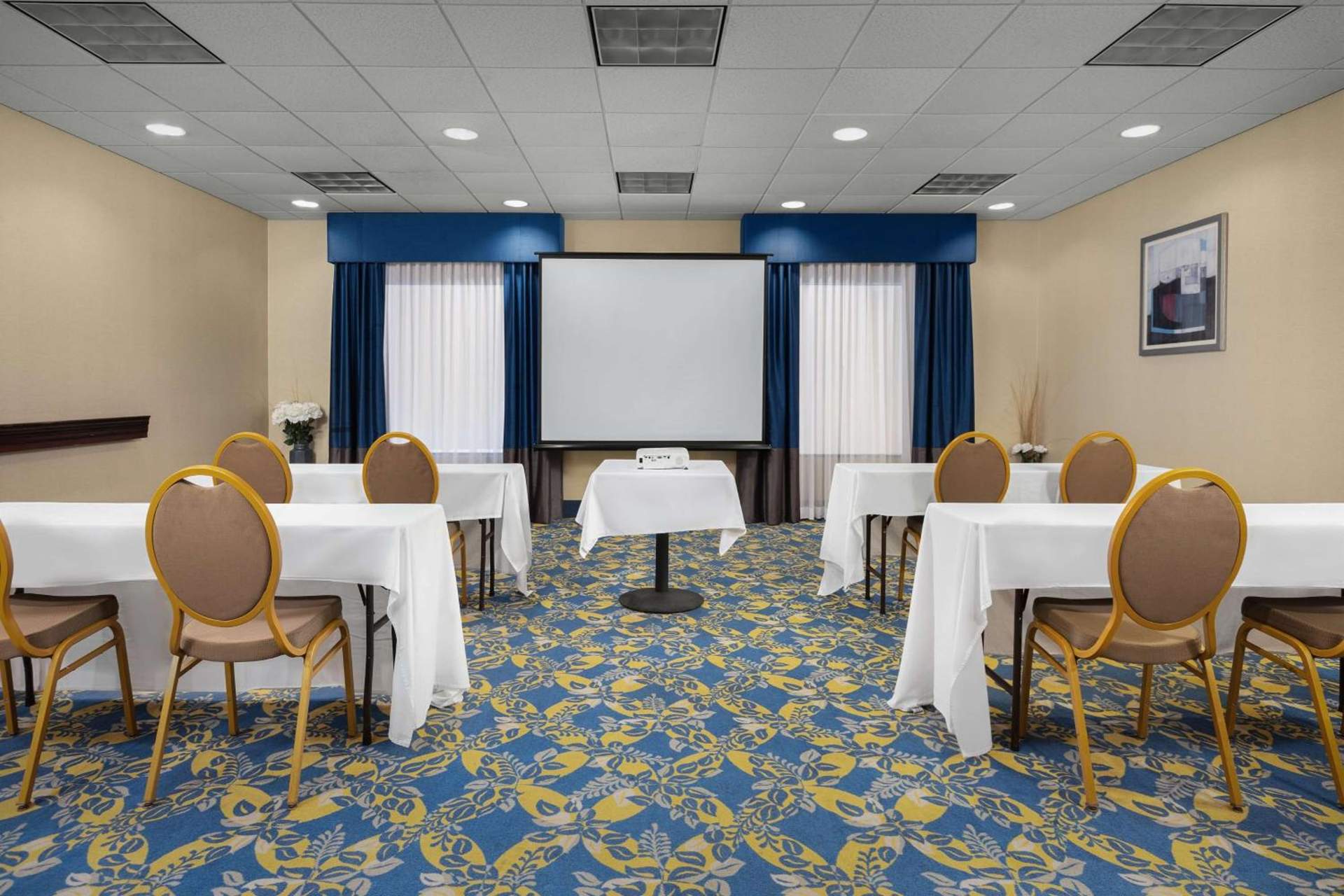 Hampton Inn Syracuse Clay
