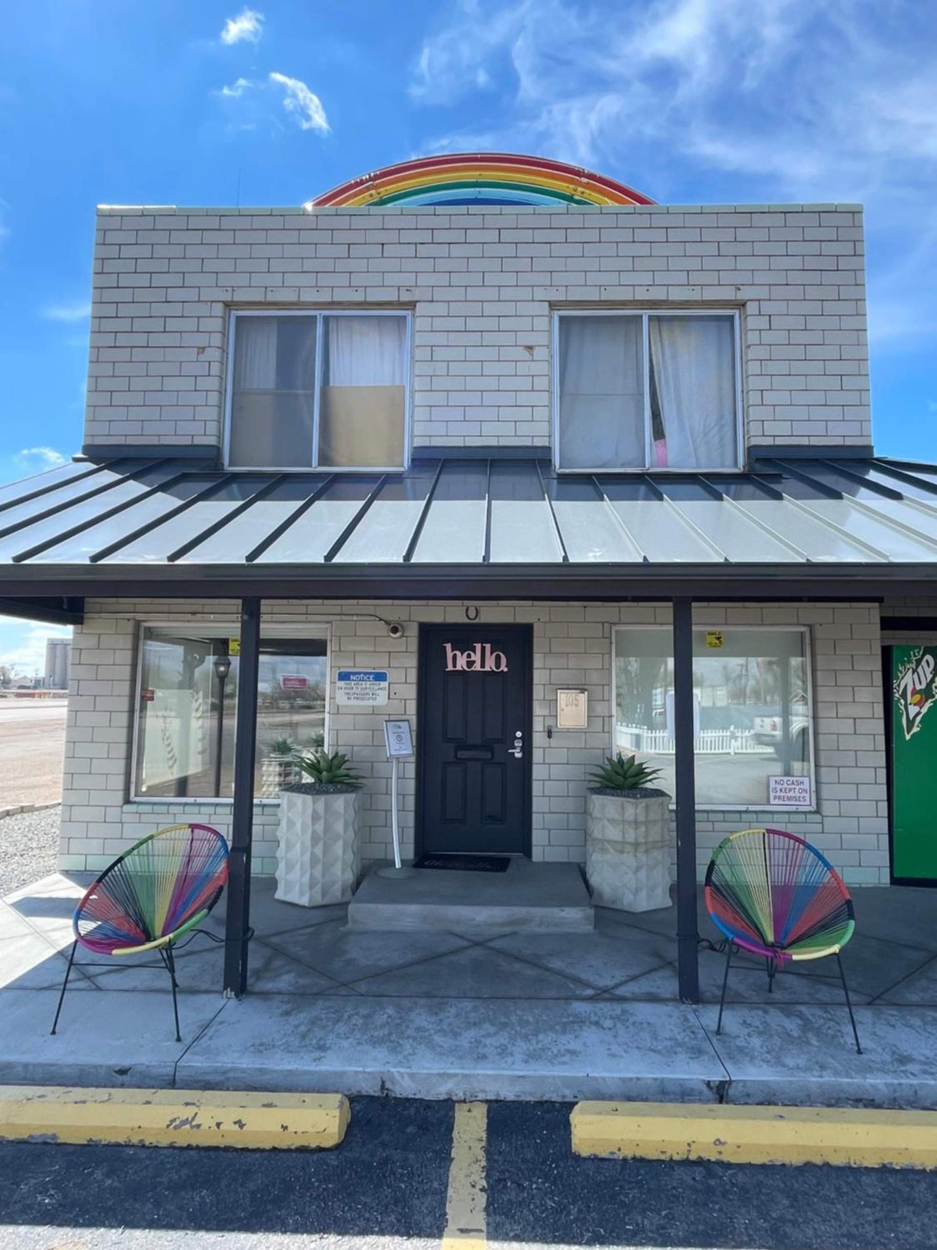 Rainbow Motel
