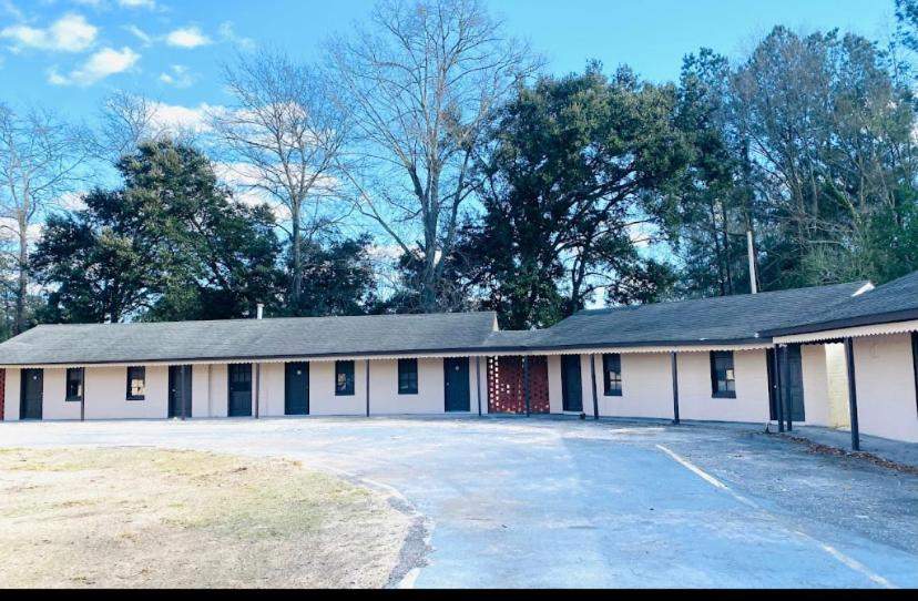 Turbeville Inn & Suites-I95