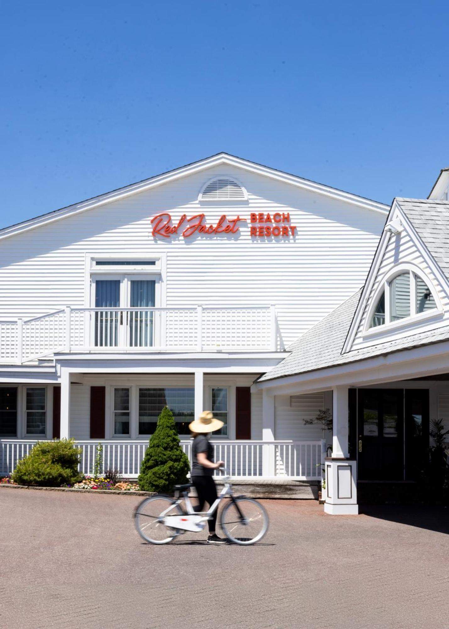 Red Jacket Beach Resort