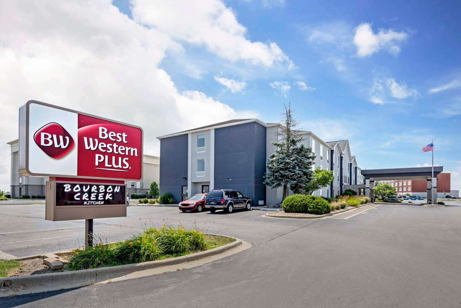 Best Western Plus Bourbonnais Hotel & Suites