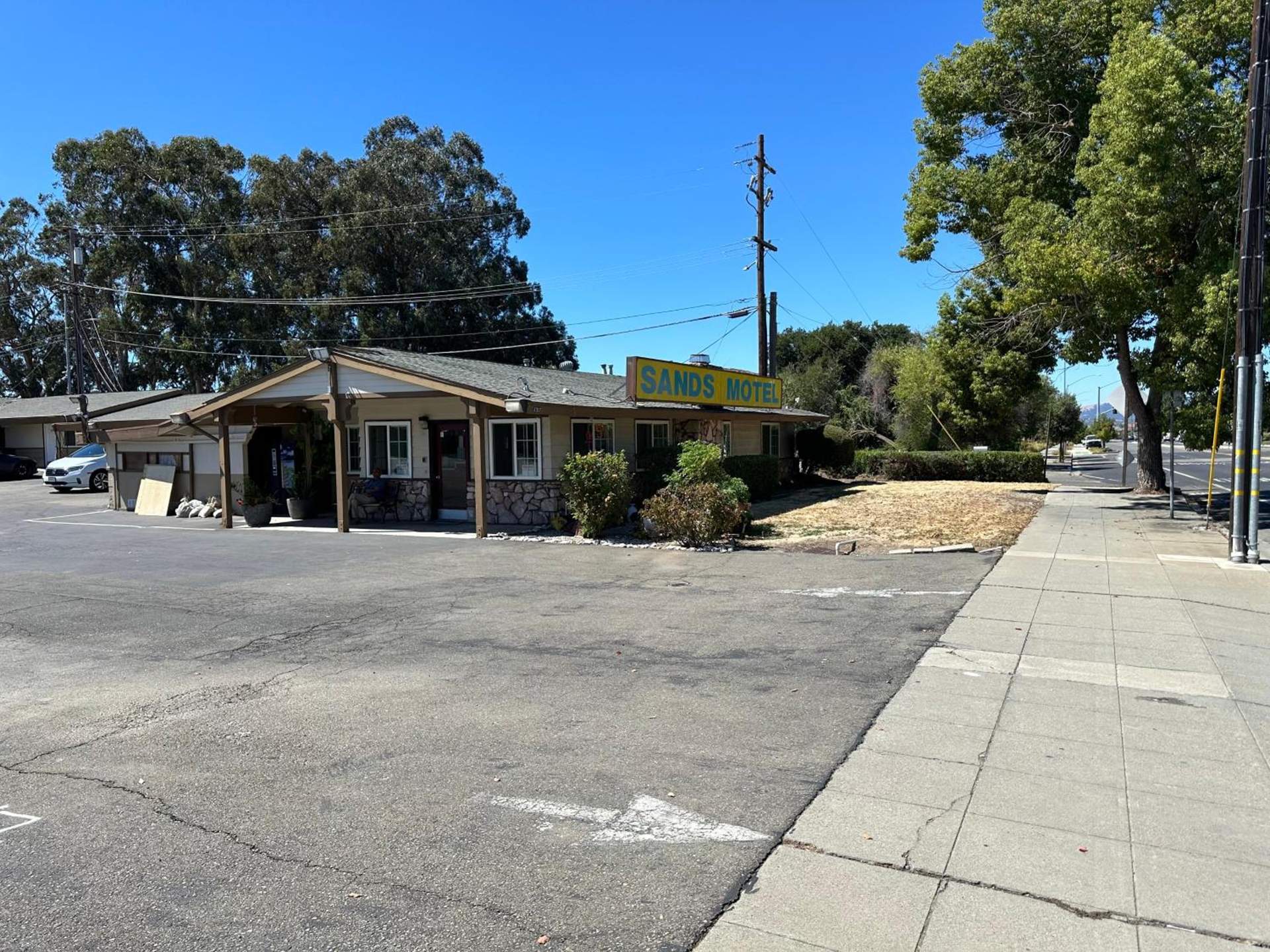 Sands Motel