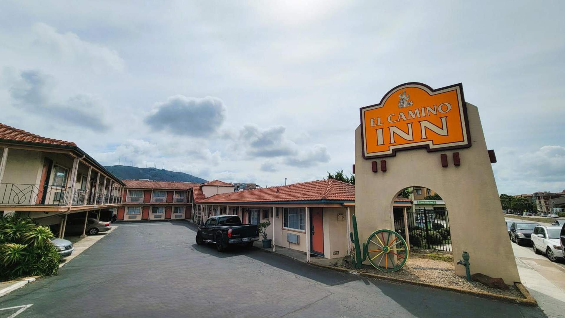 El Camino Inn