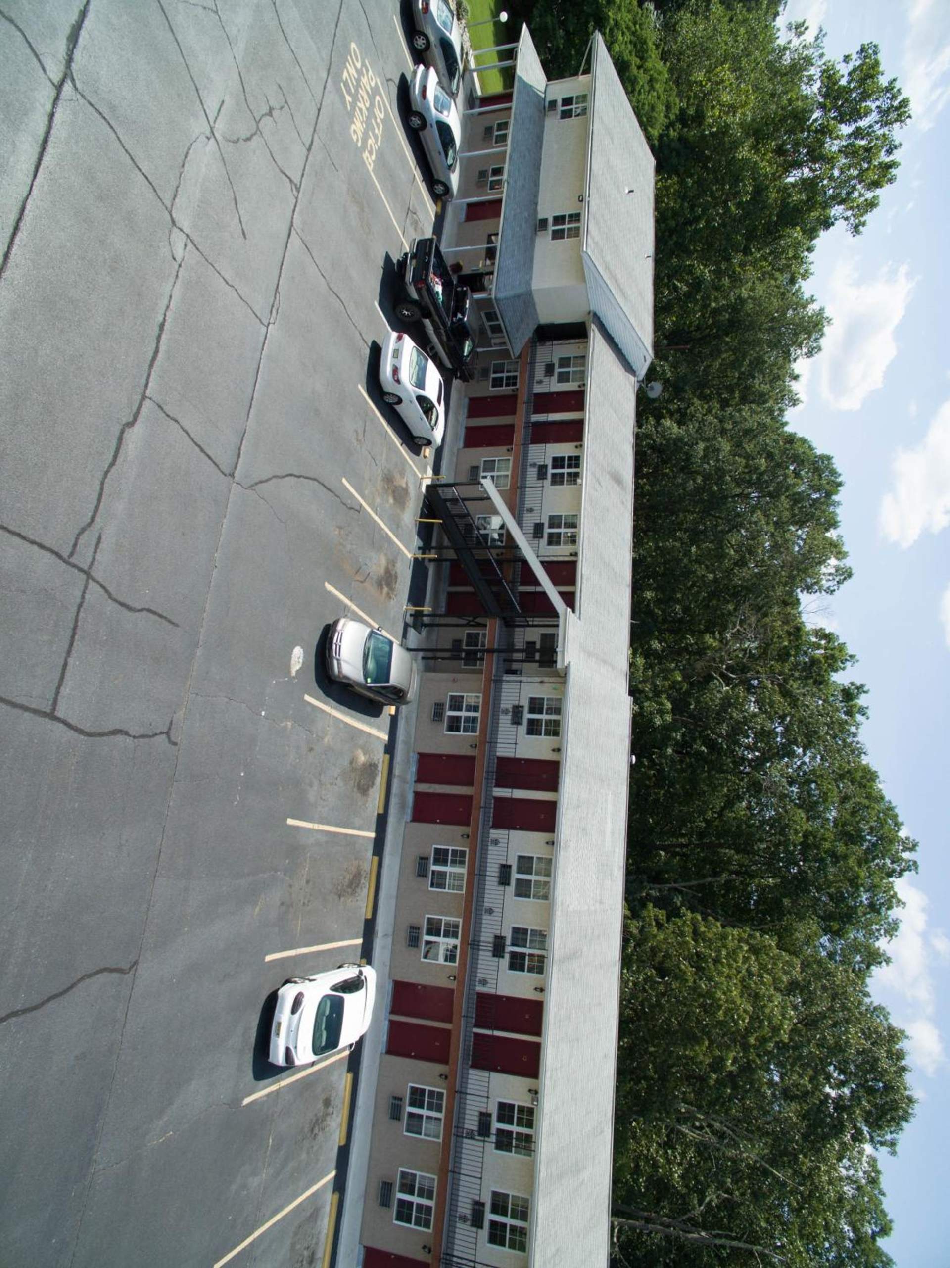 Red Carpet Inn Berlin