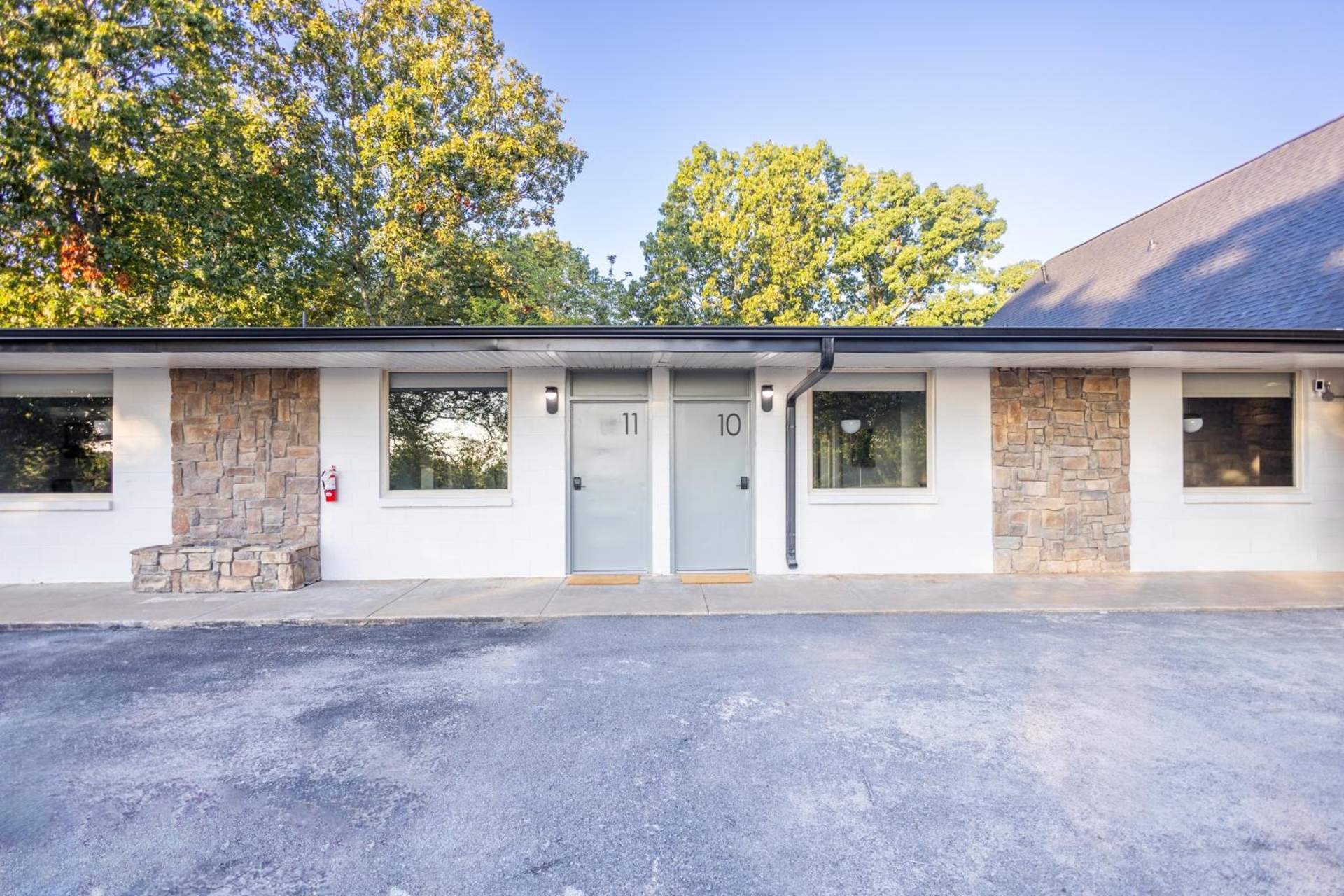 Arka Motel