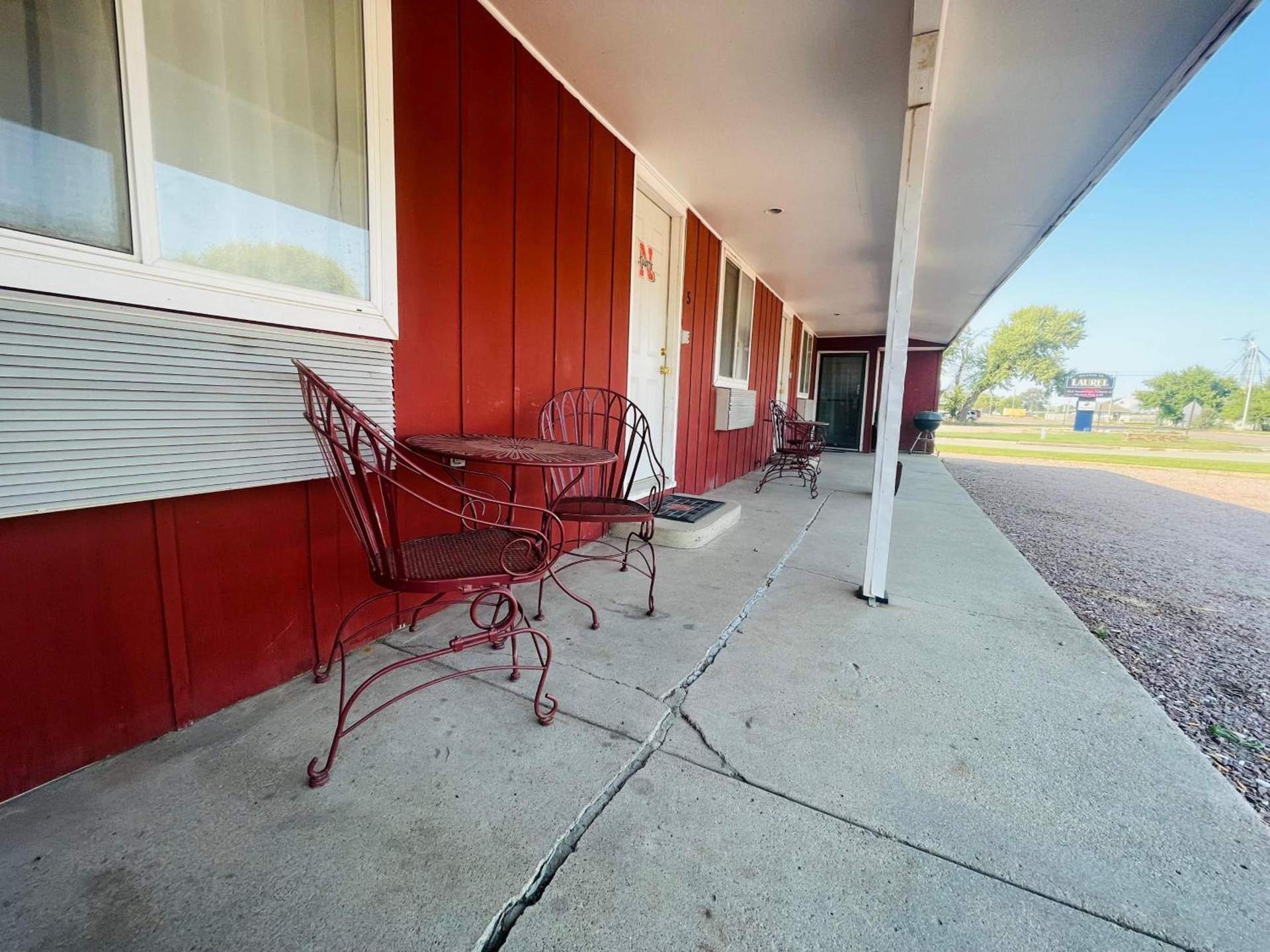 Big Red Inn