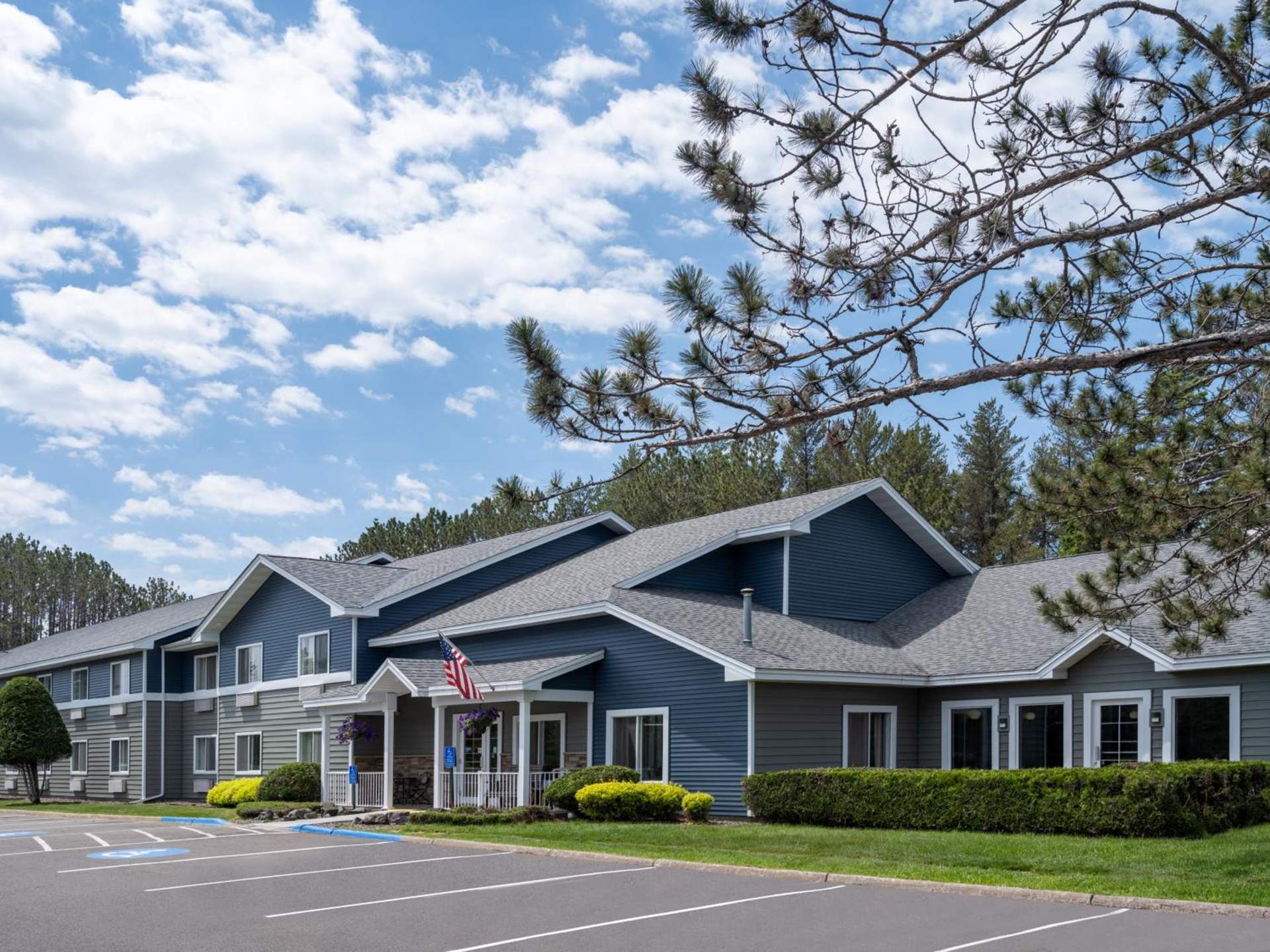 Country Inn Two Harbors