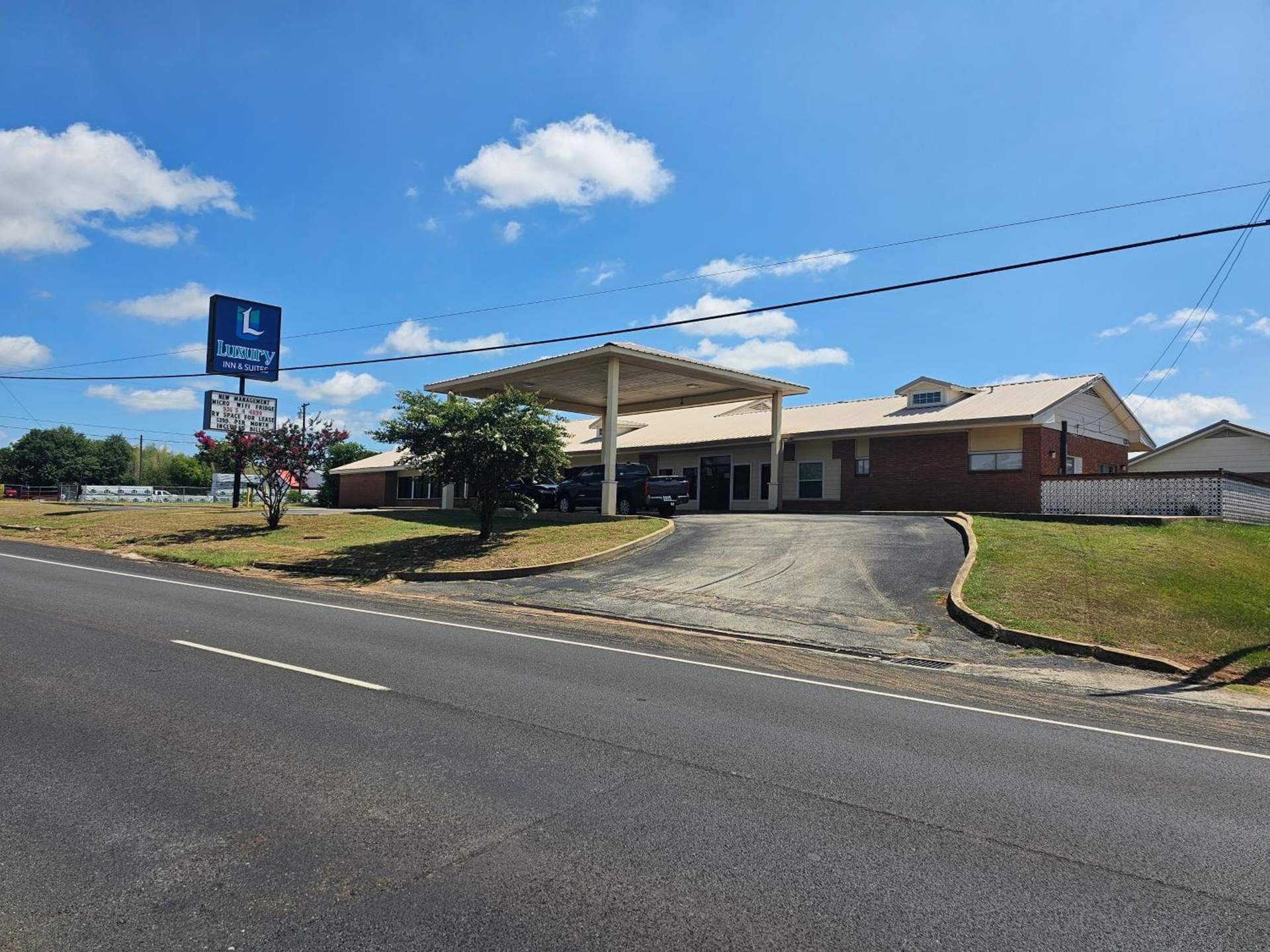 Luxury Inn & Suites and RV