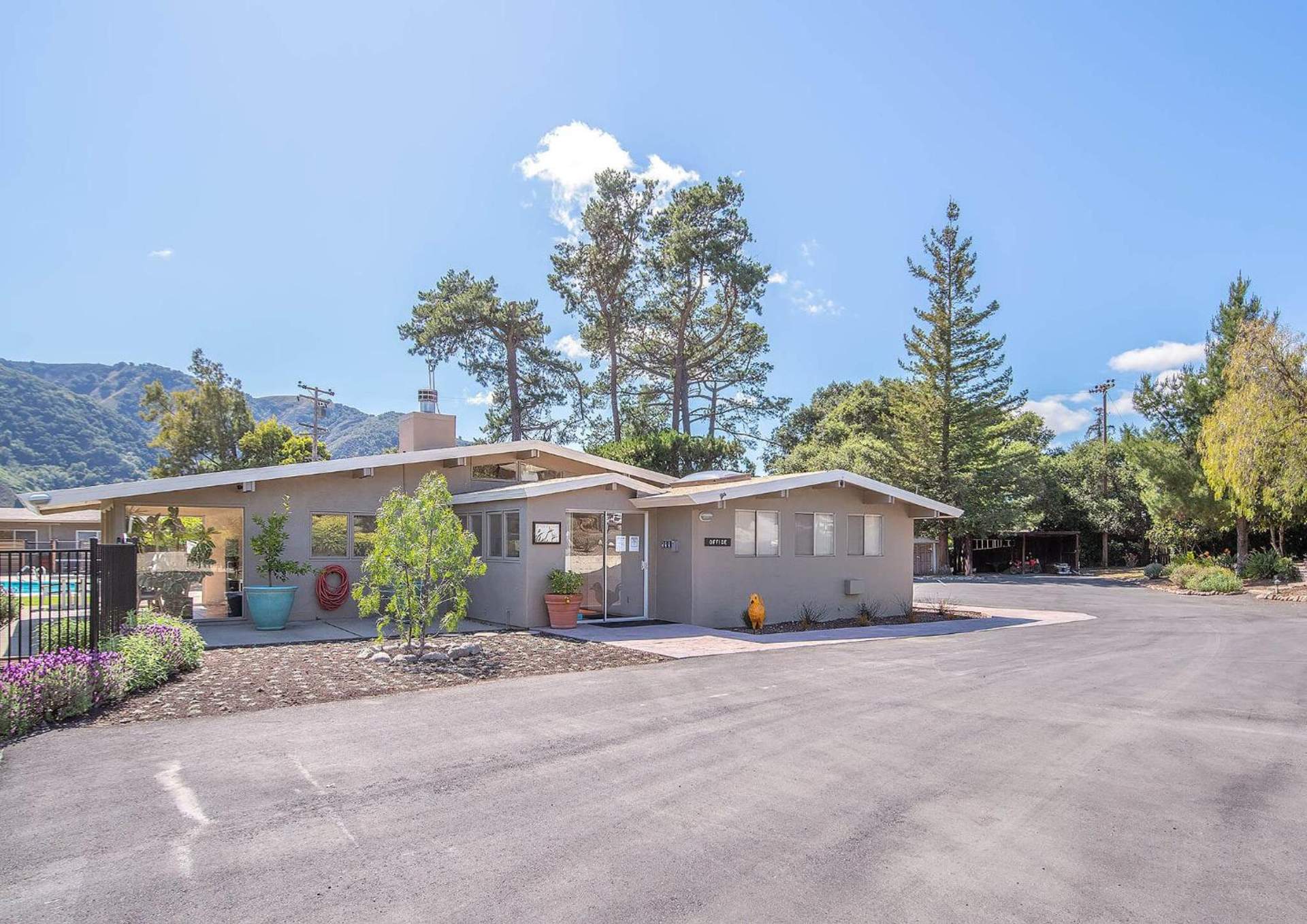 Contenta Inn