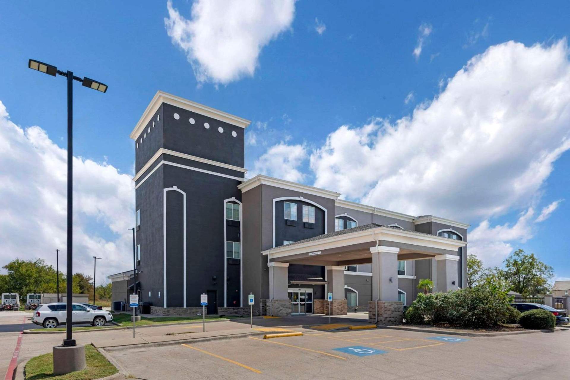Quality Inn & Suites Groesbeck North