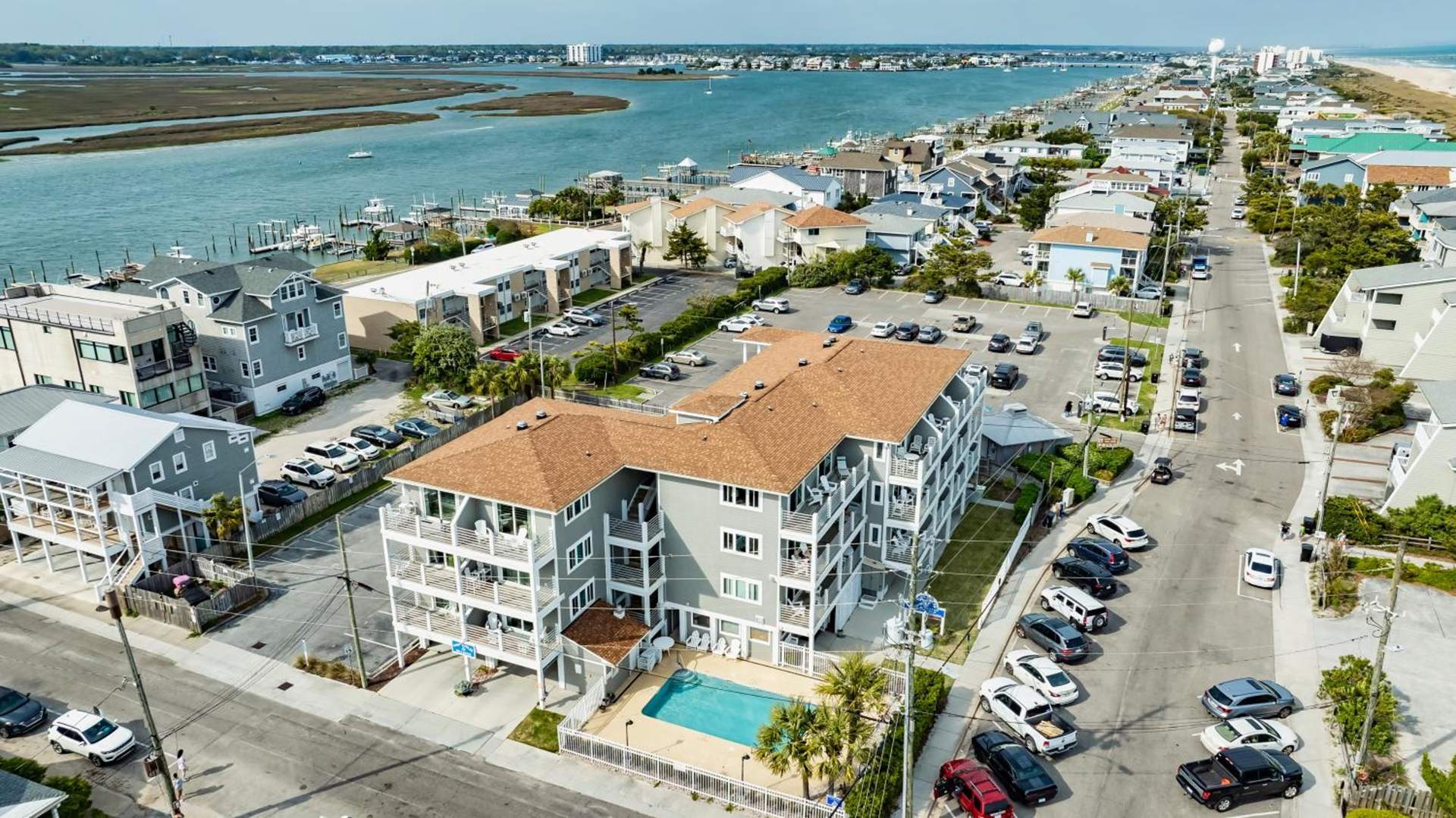 Sandpeddler Inn and Suites