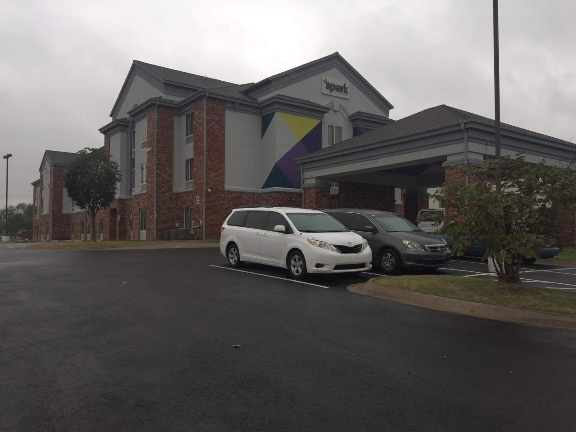 Spark by Hilton Catoosa Tulsa