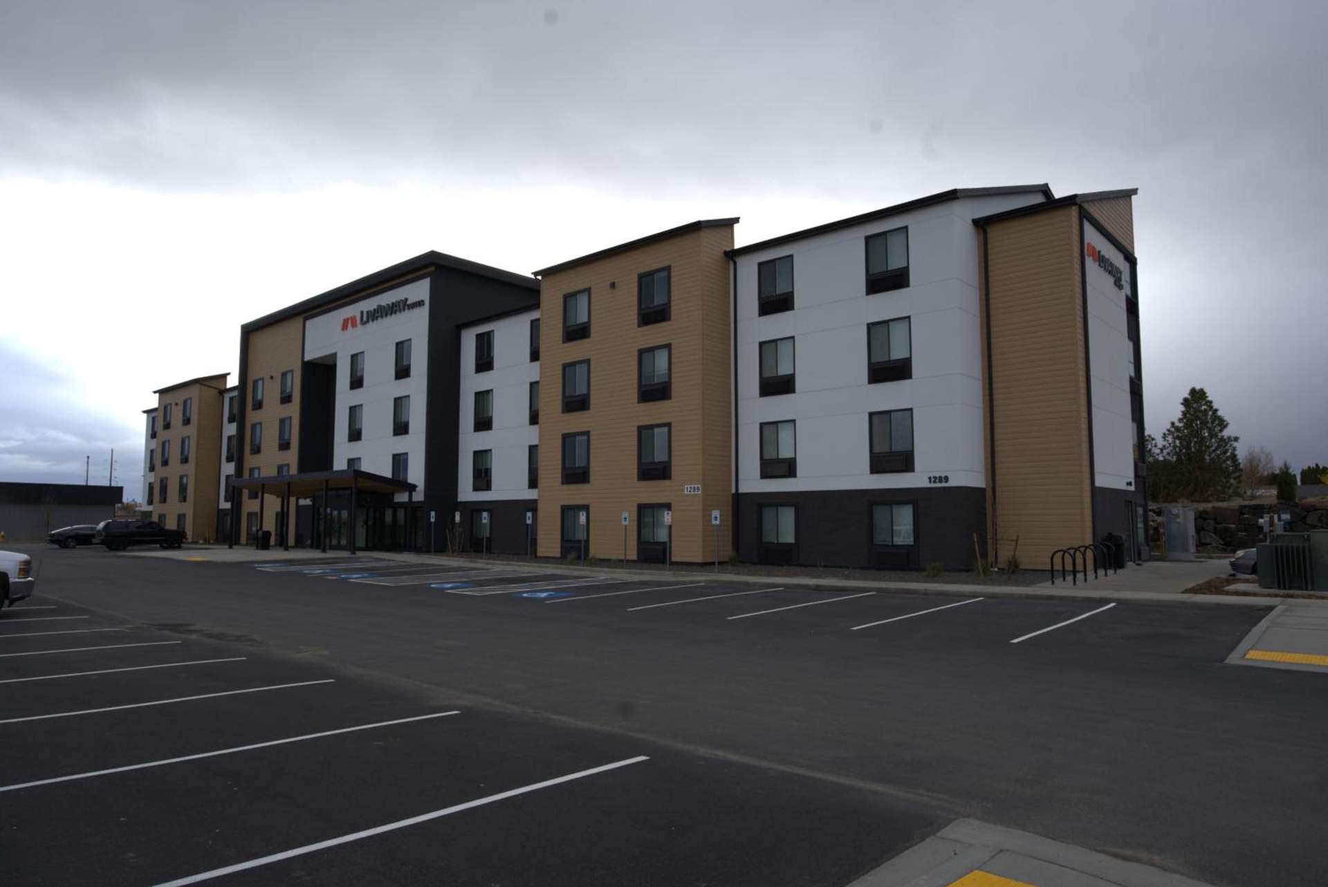 LivAway Suites Tri-Cities-Richland