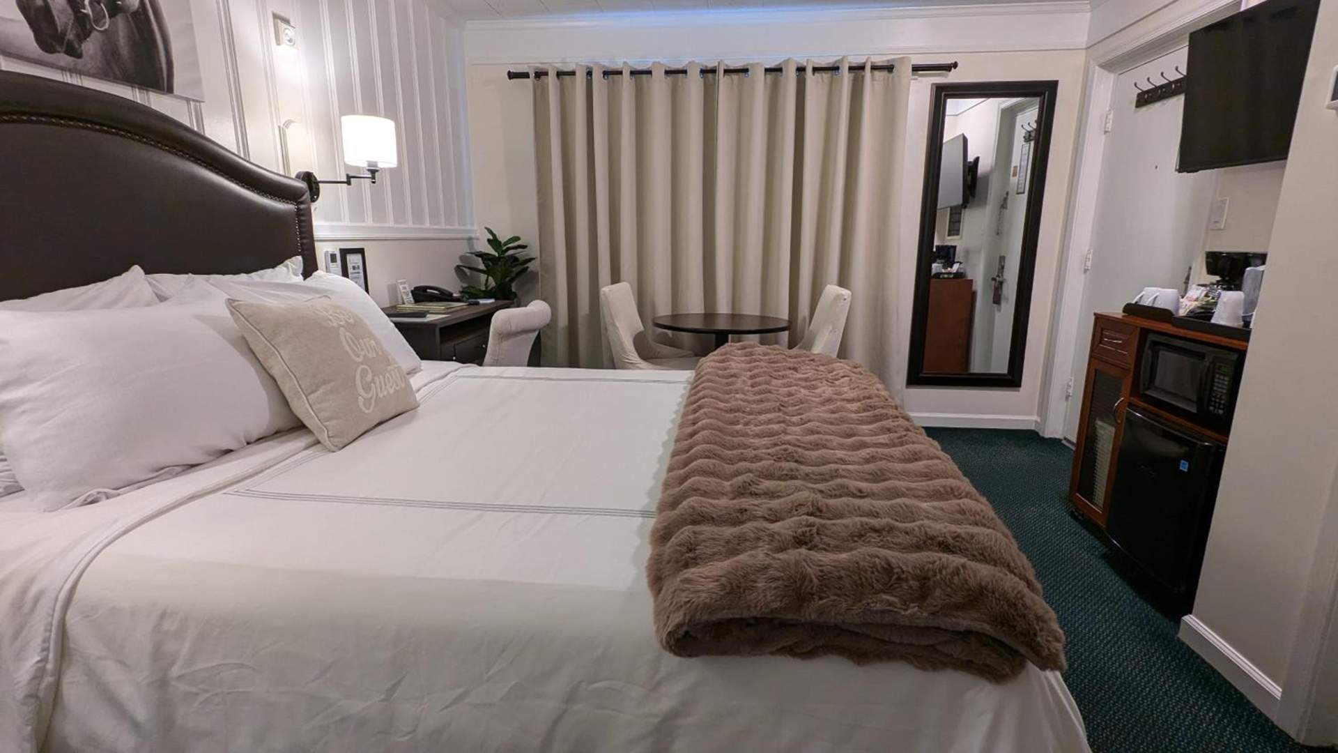 Amherst Inn - Virginia