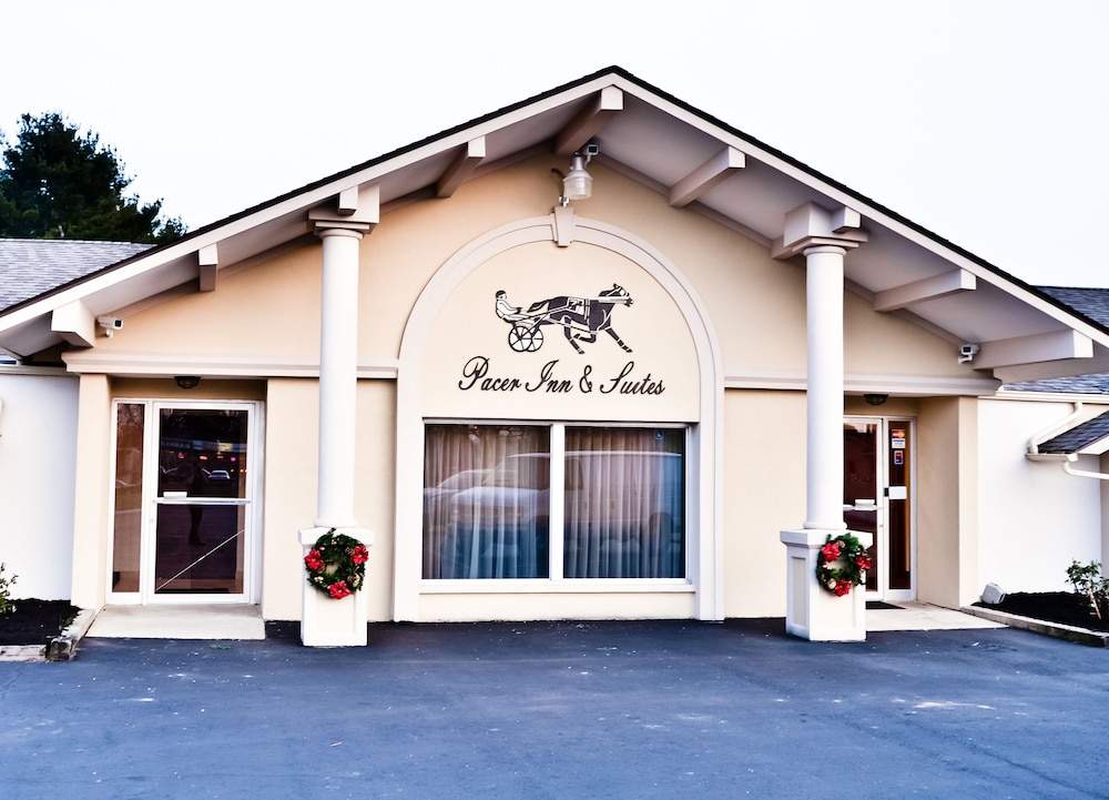 Pacer Inn And Suites Delaware