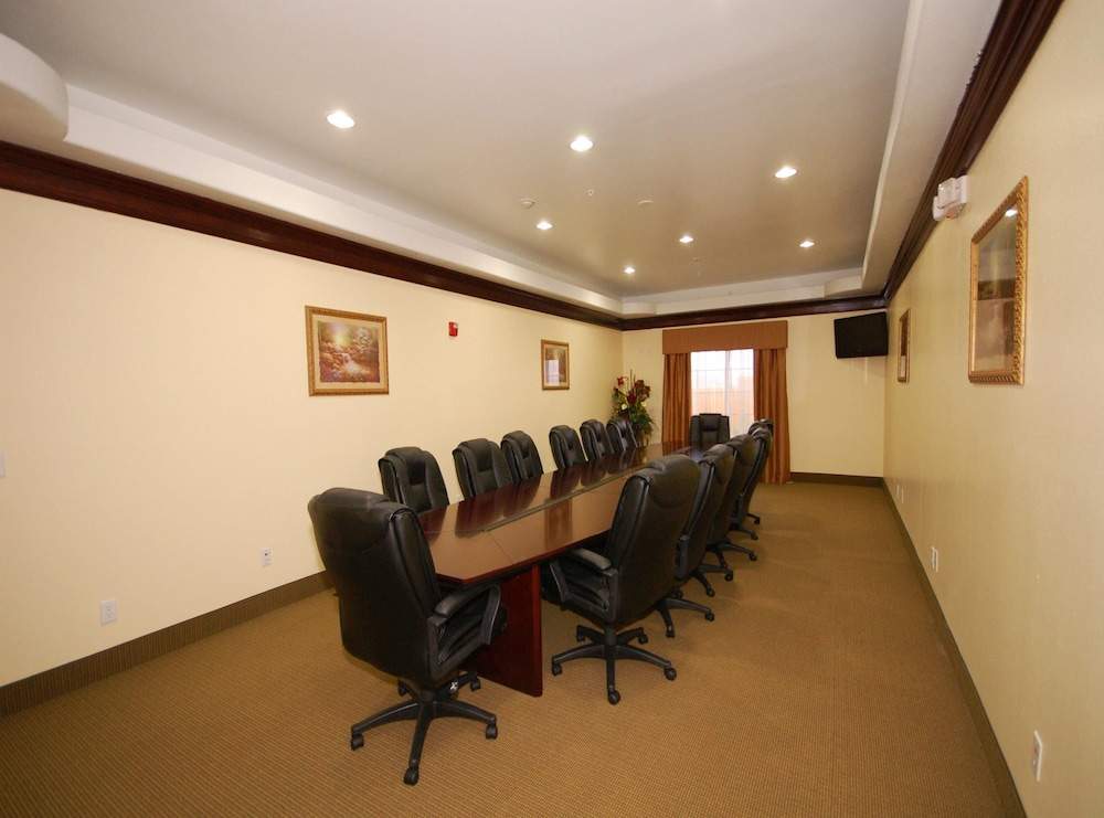 Best Western Plus Manvel Inn & Suites