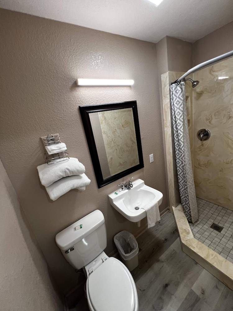 The 409 Bolivar Beach Hotel