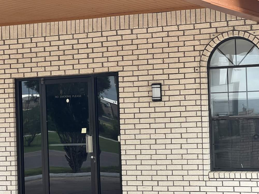 Garden Inn & Suite