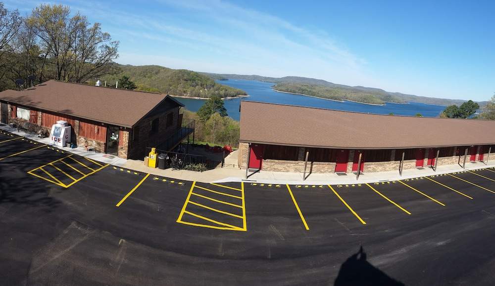 Pointe West Resort Motel