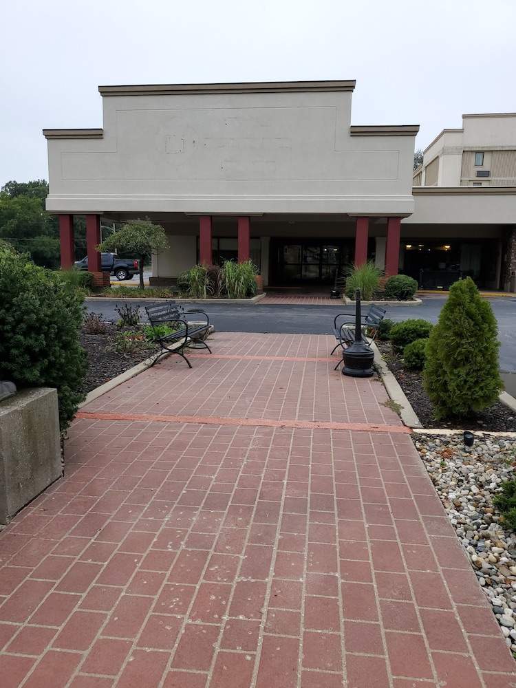 Pine Lake Resort and Banquets