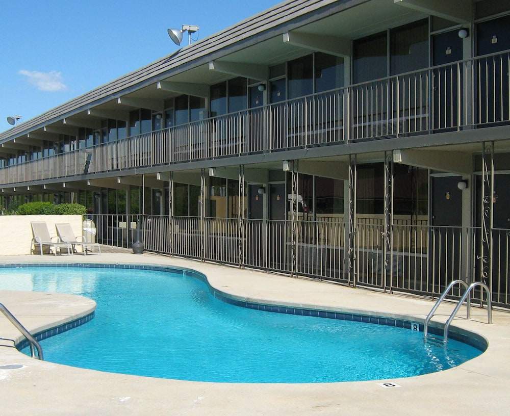 Alcoa Inn