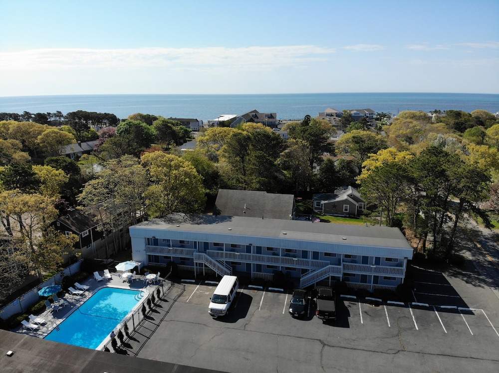 Ocean Breeze Motel