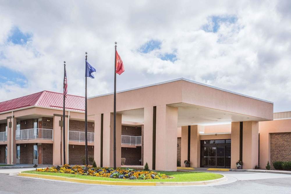 Ramada by Wyndham Wytheville