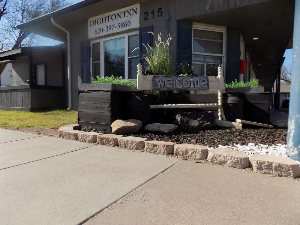 Dighton Inn