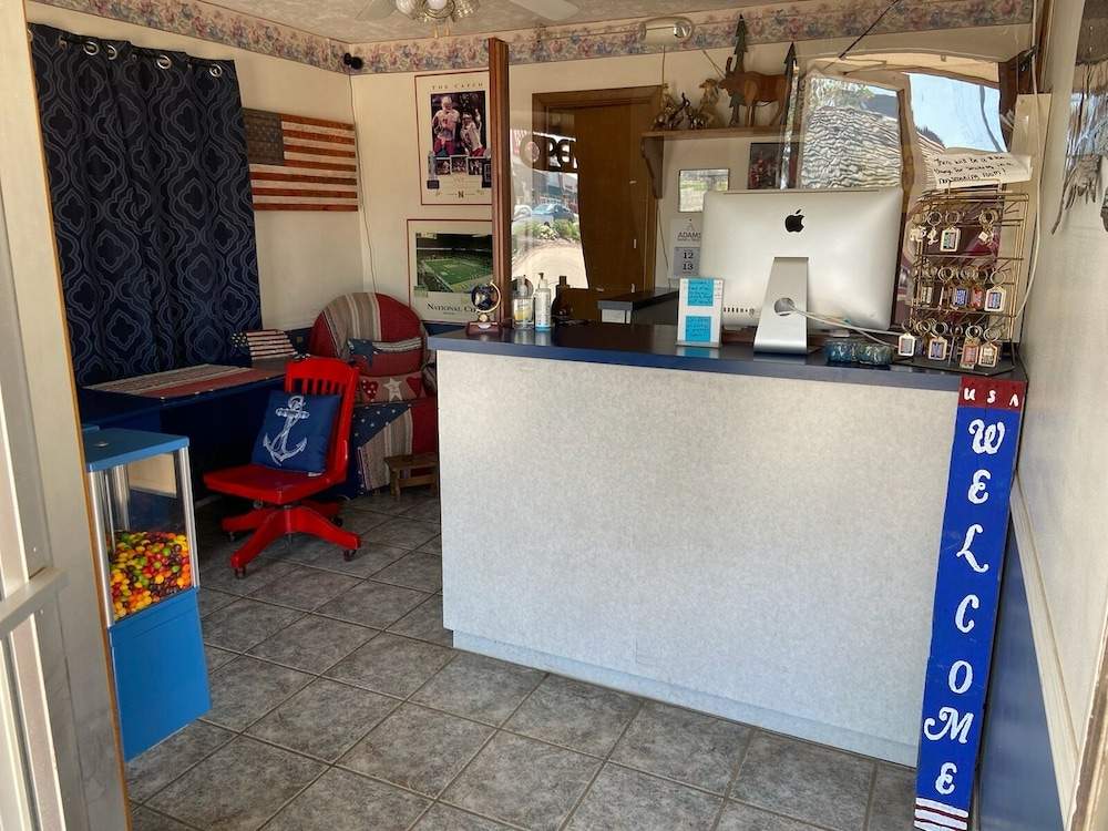 Blue Spruce Motel