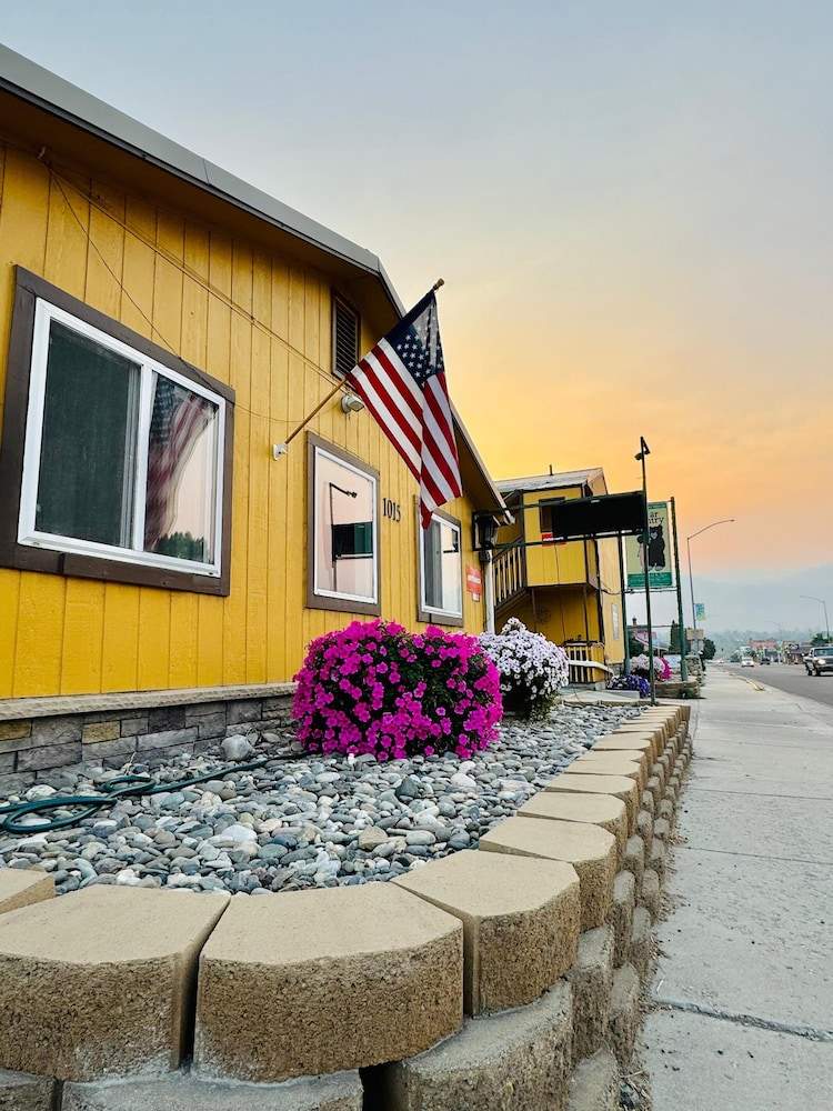 Americas Best Value Inn Salmon