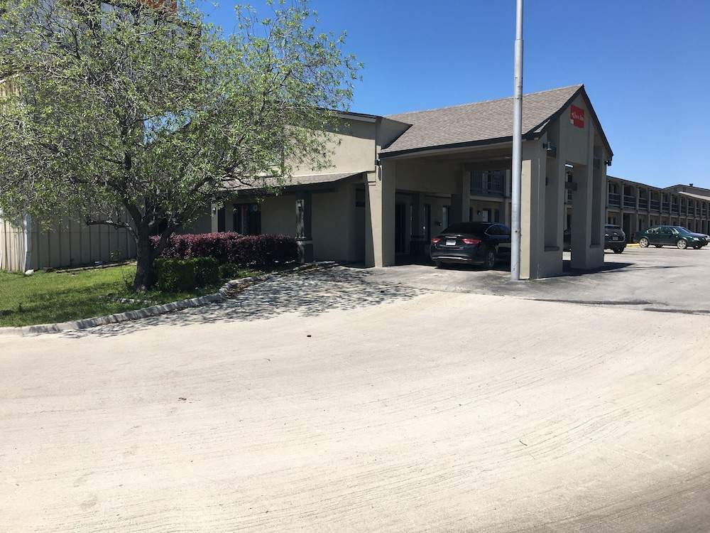 Quest Inn