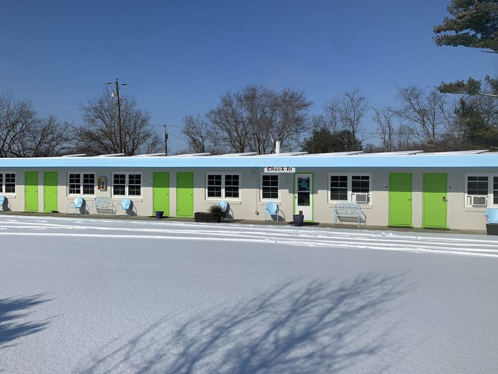 Yellow Springs Motel