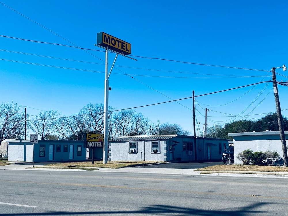 Sunset Motel