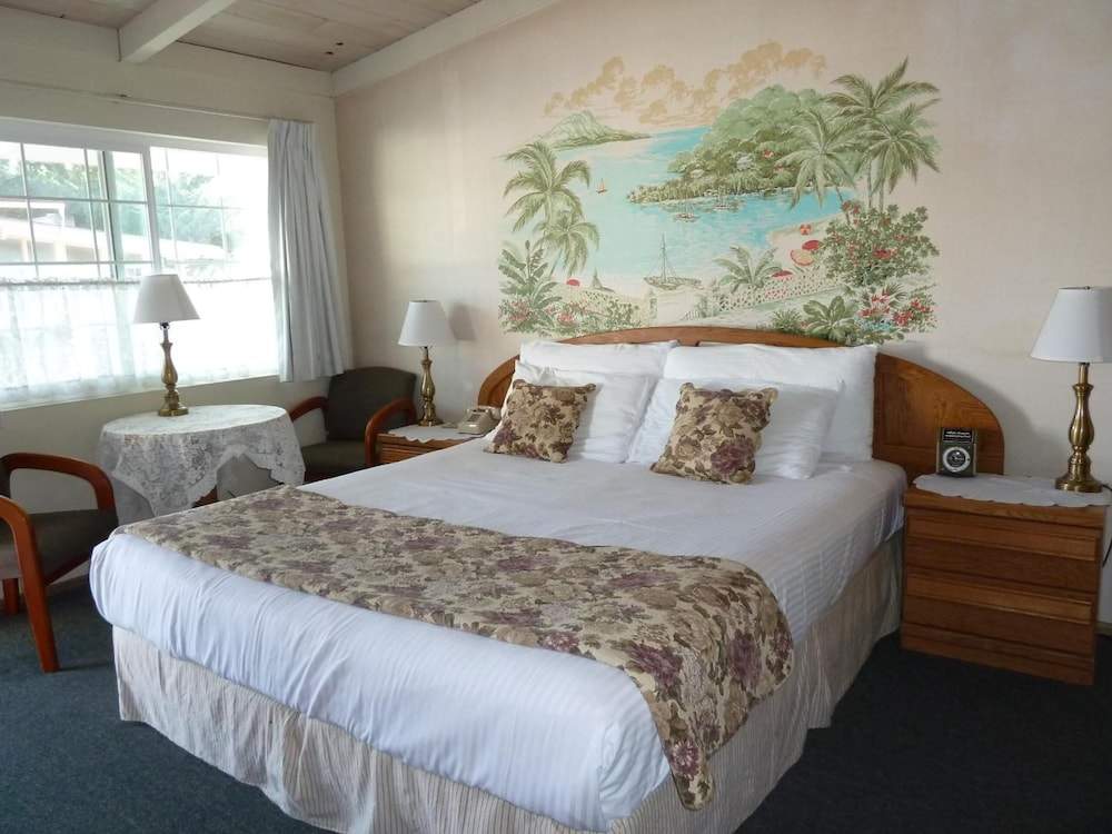 Sundown Inn