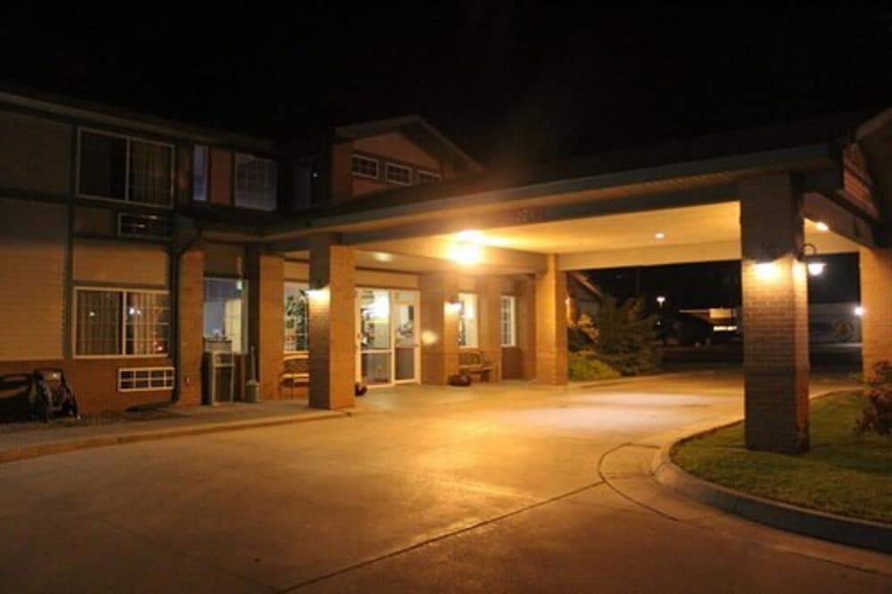 Garden City Inn