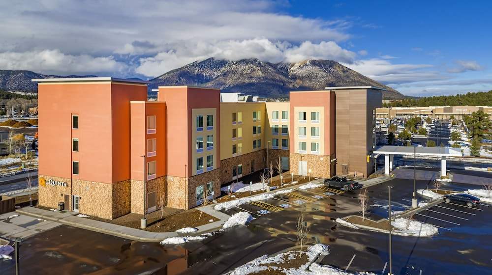 La Quinta Inn & Suites by Wyndham Flagstaff East I-40