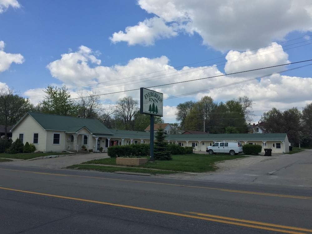 Evergreen Inn