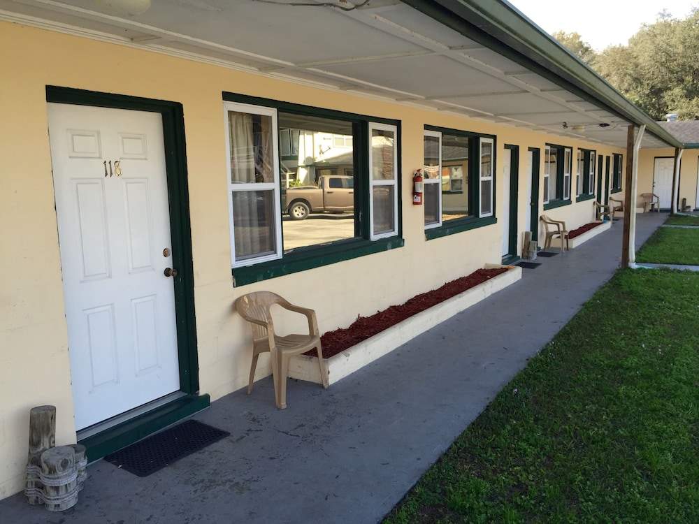Withlacoochee Motel