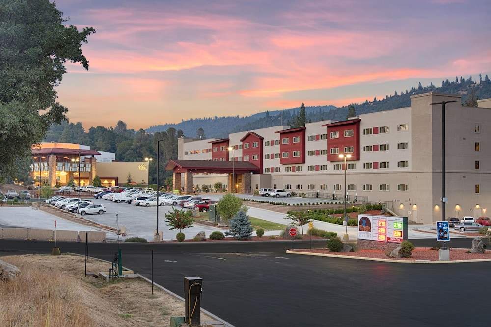 The Hotel at Black Oak Casino Resort