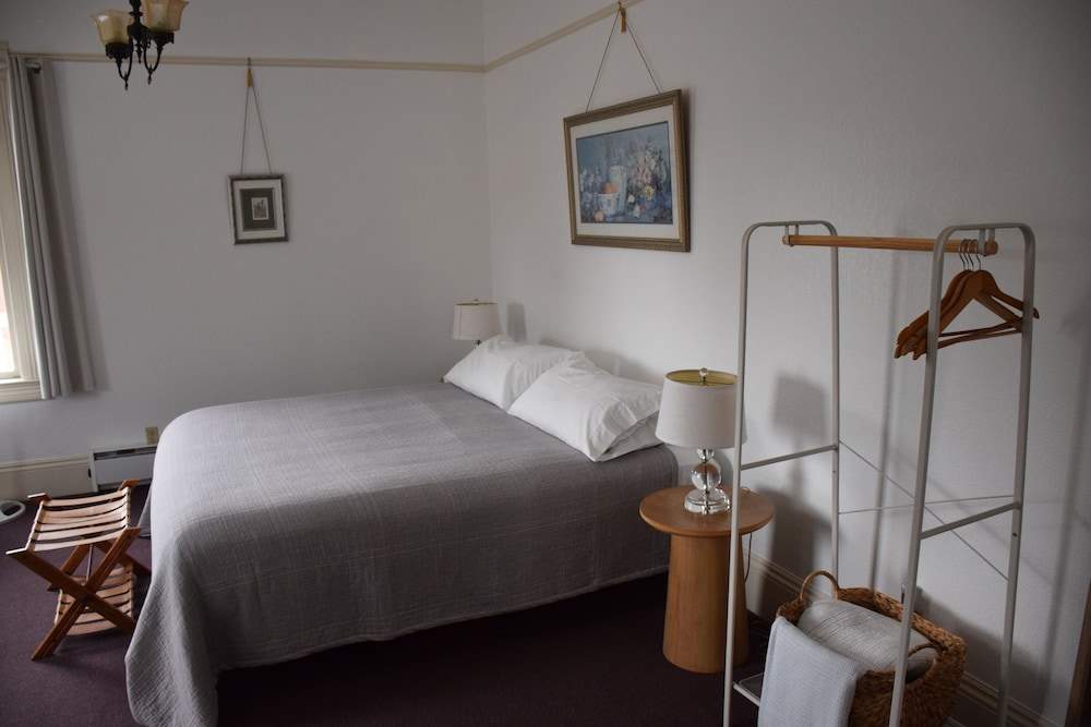 Tomales Hotel