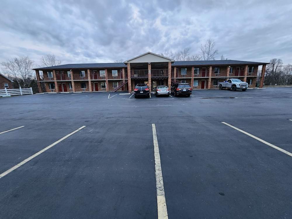 Americas Inn